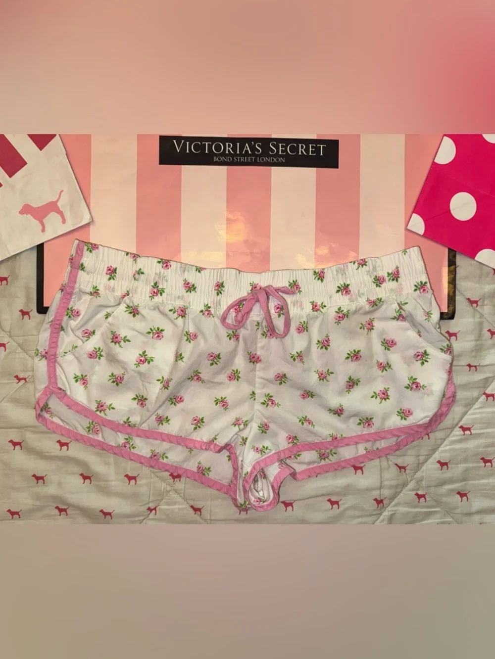 VS PINK VINTAGE Y2K SET FLORAL LOVE BOOTY SHORTS & LACE TRIM CAMI TANK TOP NWOT - Picture 9 of 13